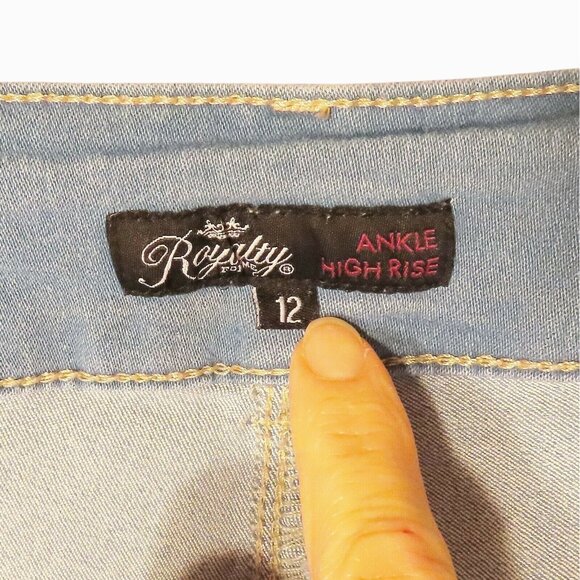 Royalty For Me Womens 12 Ankle High Rise Slim Fit Stretch Jeans Light Wash NWT - Picture 3 of 9